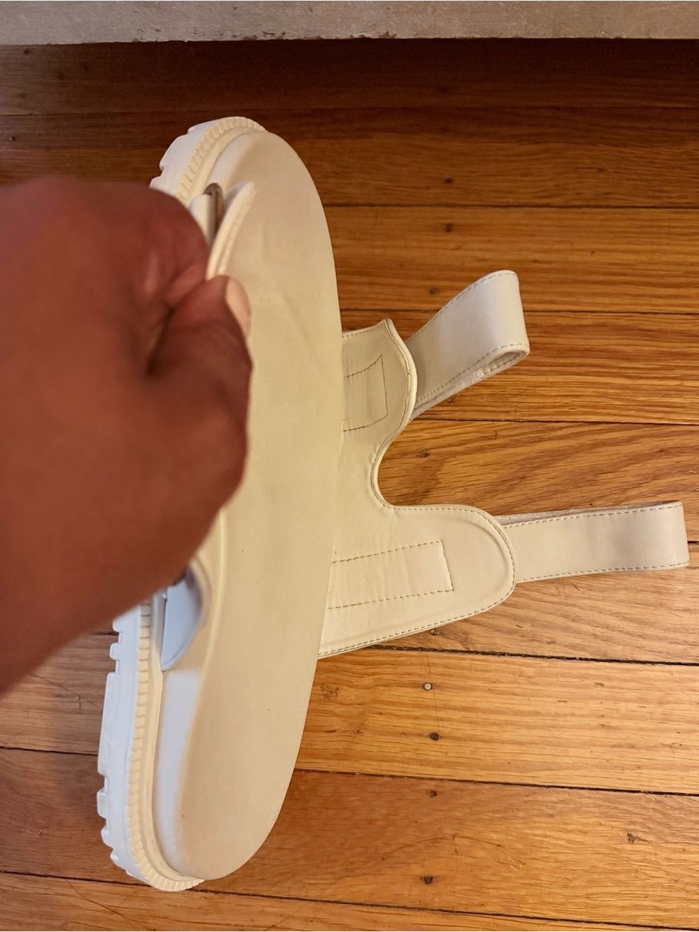 Cream Leather Double-Strap Slides with Gold DIOR Logo, Size 9. (EU 40) - Picture 7 of 8